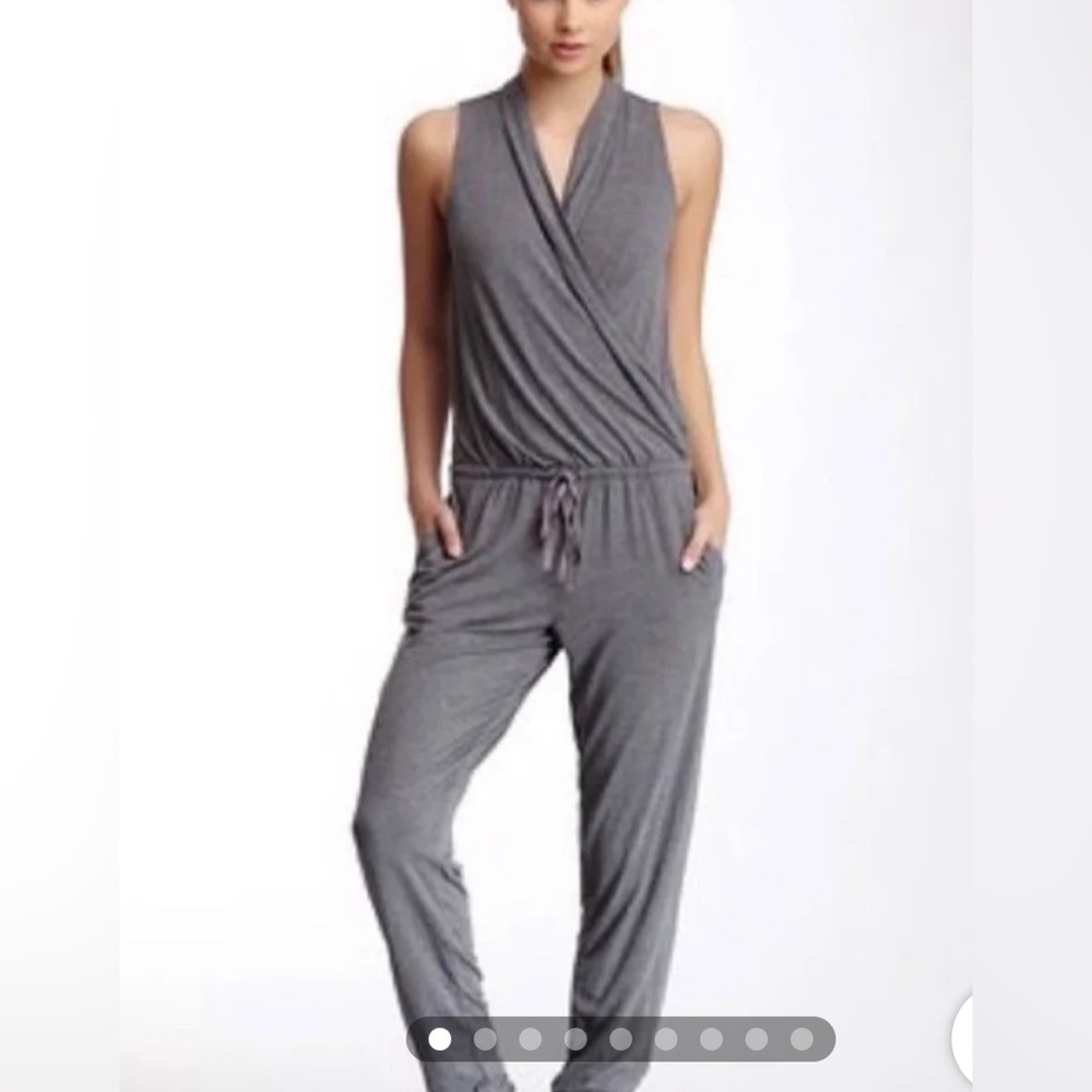 Max Studio Gray Surplice Neck Sleeveless Jogger Jumpsuit (Large)